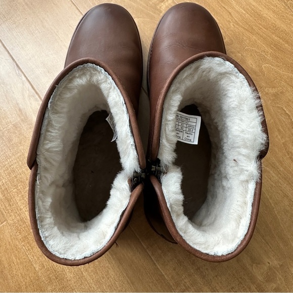 UGG Abree Mini Brown Leather Ankle Boots, Women’s Size 12 - Picture 10 of 13